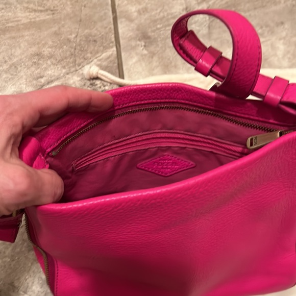 Fossil EUC hot pink crossbody purse with dust bag - Picture 3 of 9